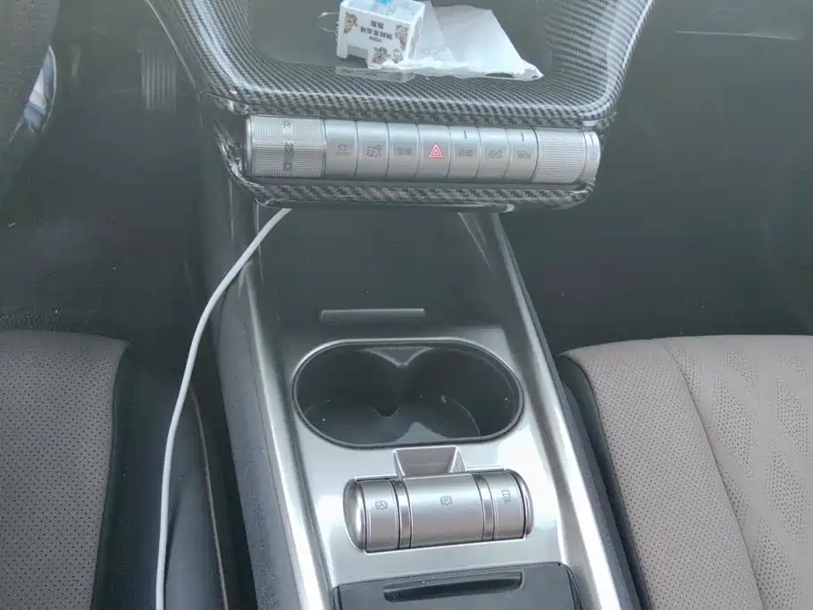 BYD Dolphin — миниатюра 16