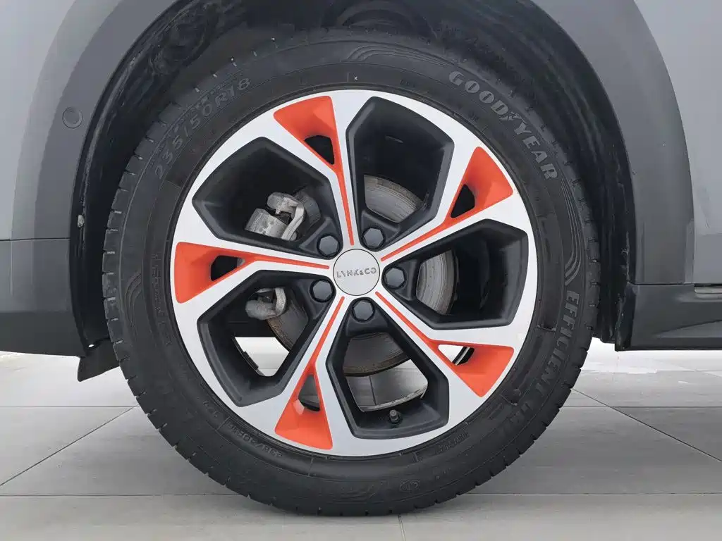 Lynk & Co 02 — миниатюра 17