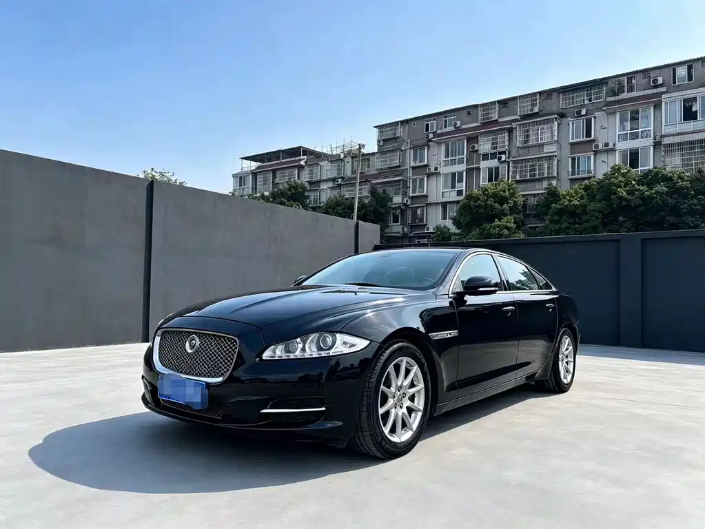 Jaguar XJ 2013
