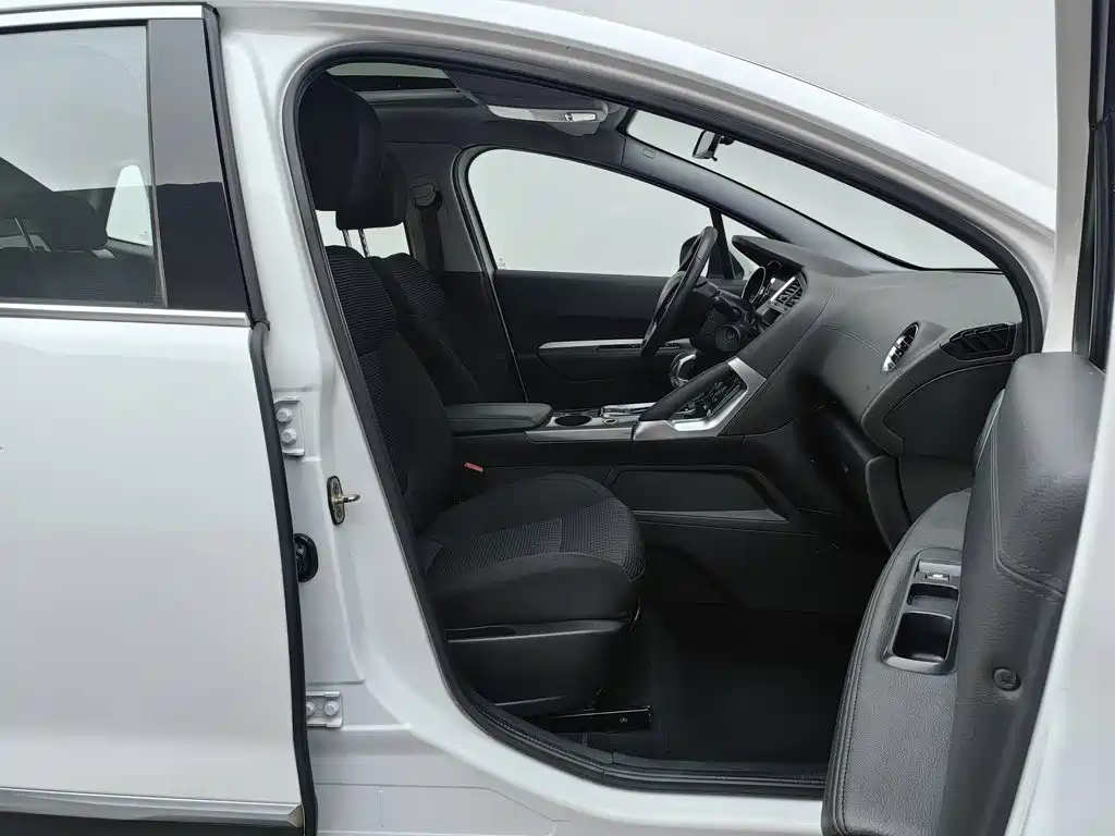 Peugeot 3008 — миниатюра 23