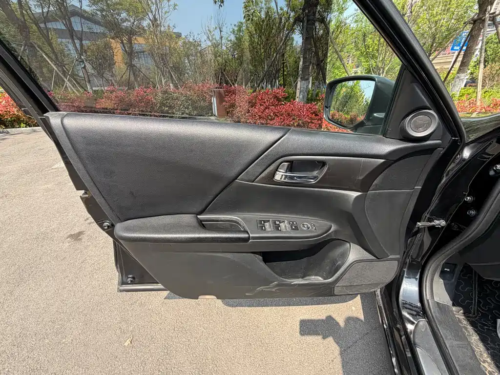 Honda Accord 2015 2.0L LX Comfort