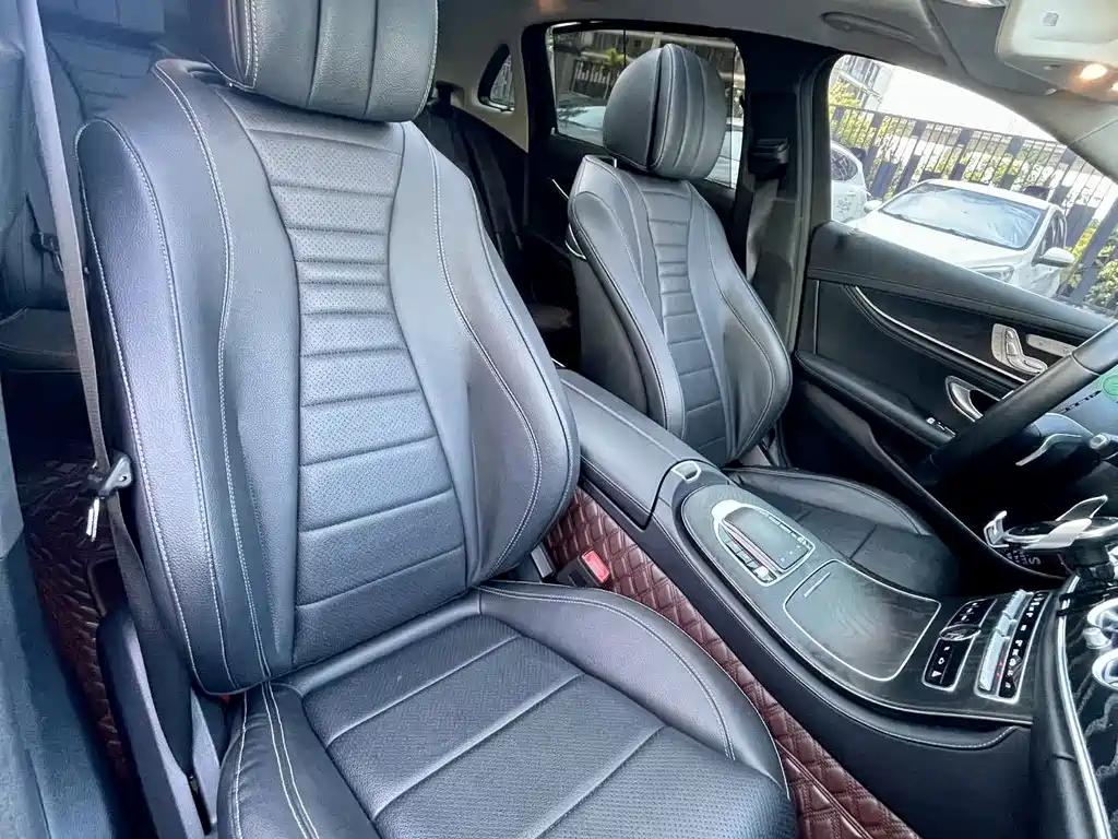 Mercedes-Benz E-Class — миниатюра 21