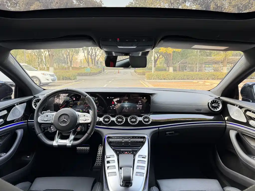 MERCEDES-BENZ AMG GT