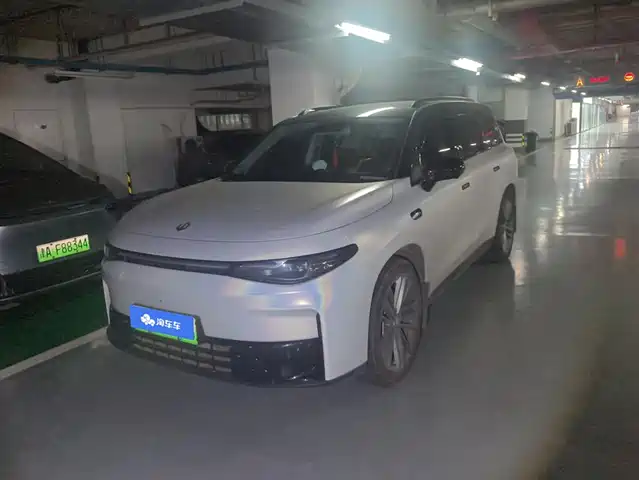 Leapmotor C16
