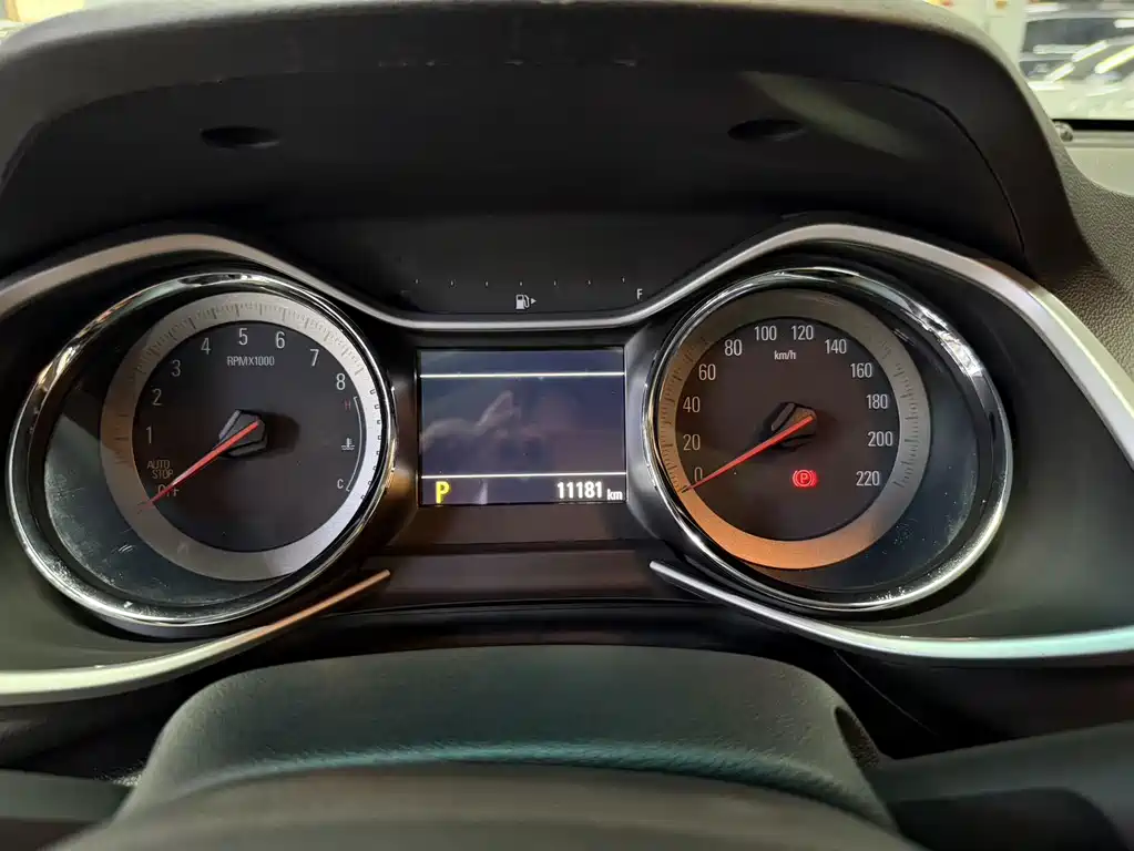 Chevrolet Volando — миниатюра 13