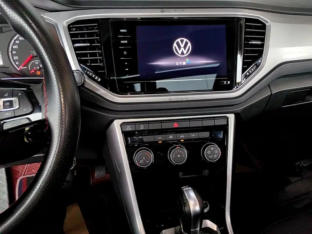 Volkswagen T-Roc — миниатюра 13