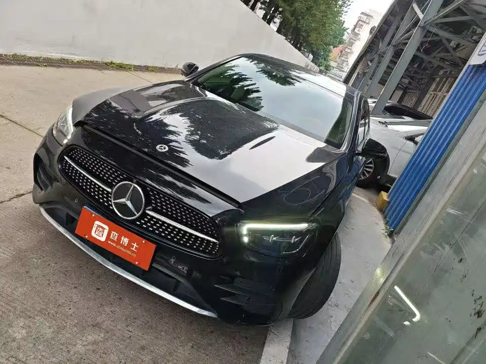 Mercedes-Benz E-Class 2023