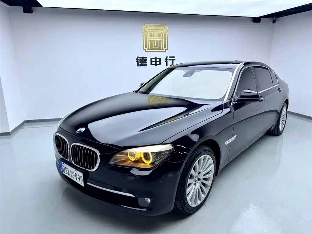 BMW 7 Series 2011