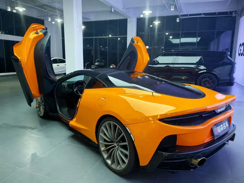 McLaren GT — миниатюра 4