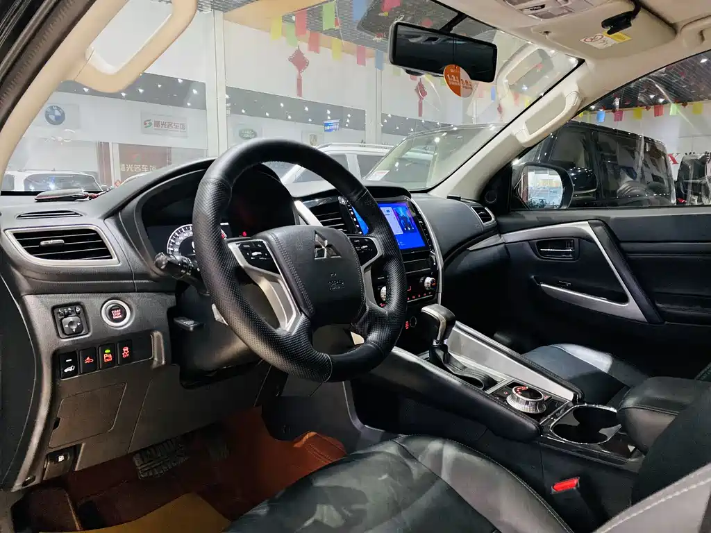 MITSUBISHI PAJERO JINCHANG