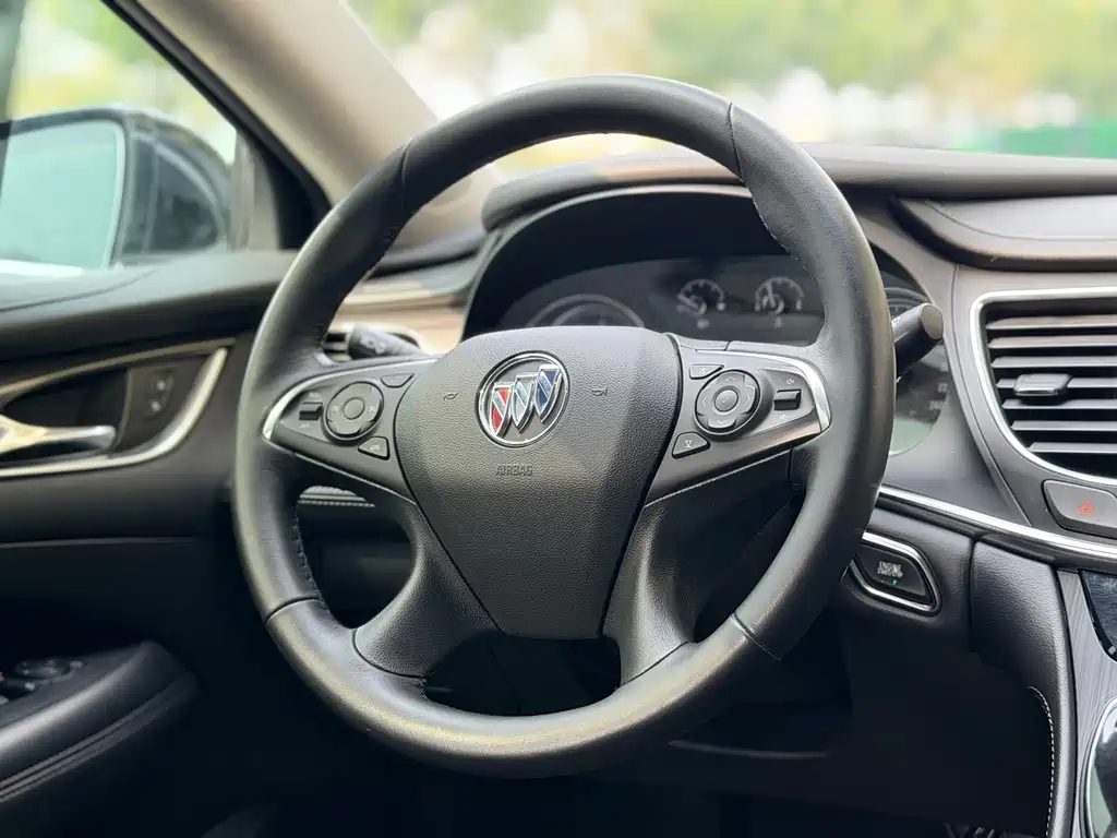 Buick LaCrosse — миниатюра 14