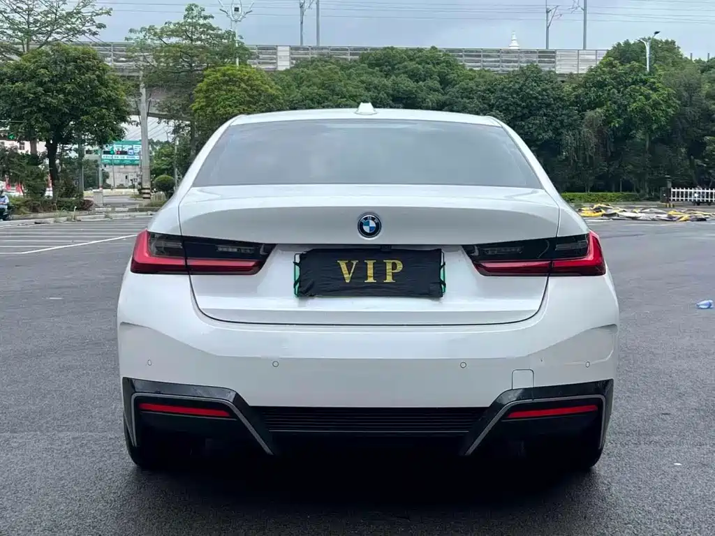 BMW i3 — миниатюра 8