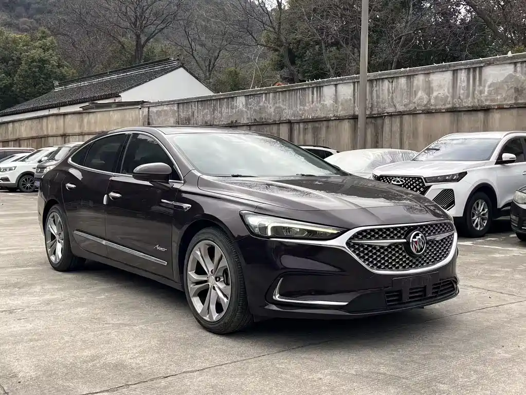 Buick LaCrosse 2021 Avenir