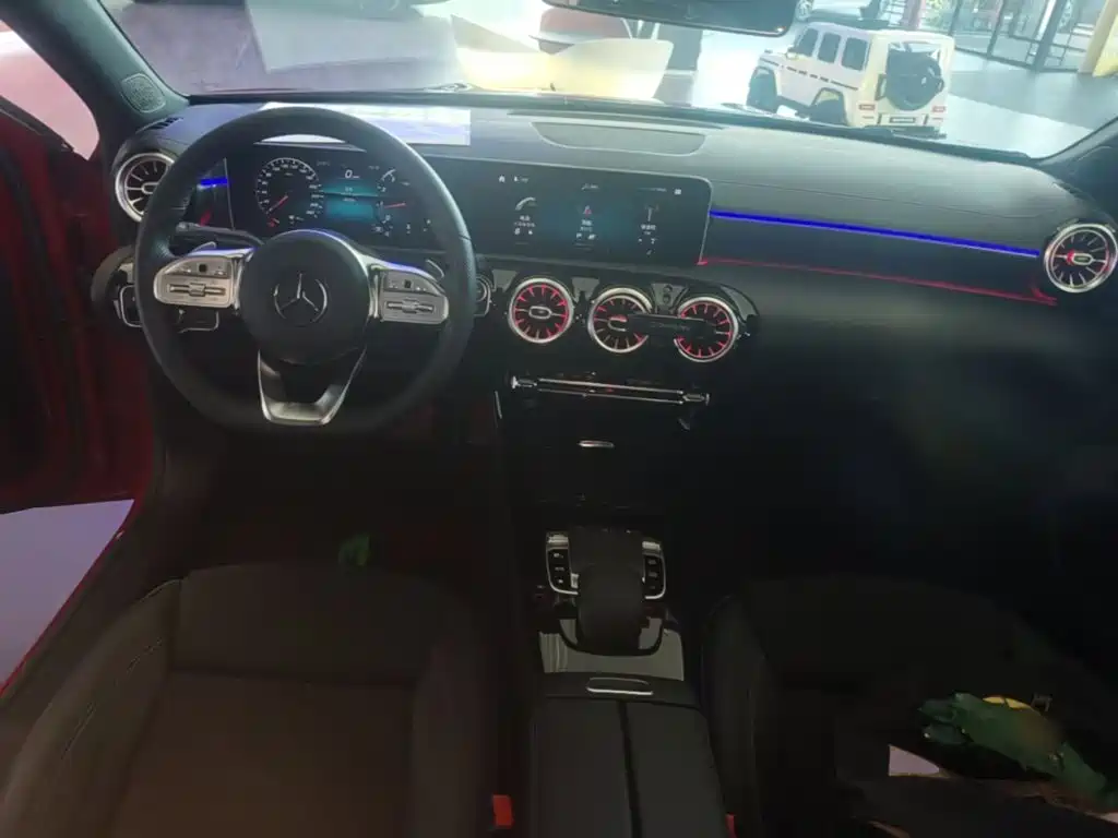 Mercedes-Benz A-Class — миниатюра 14