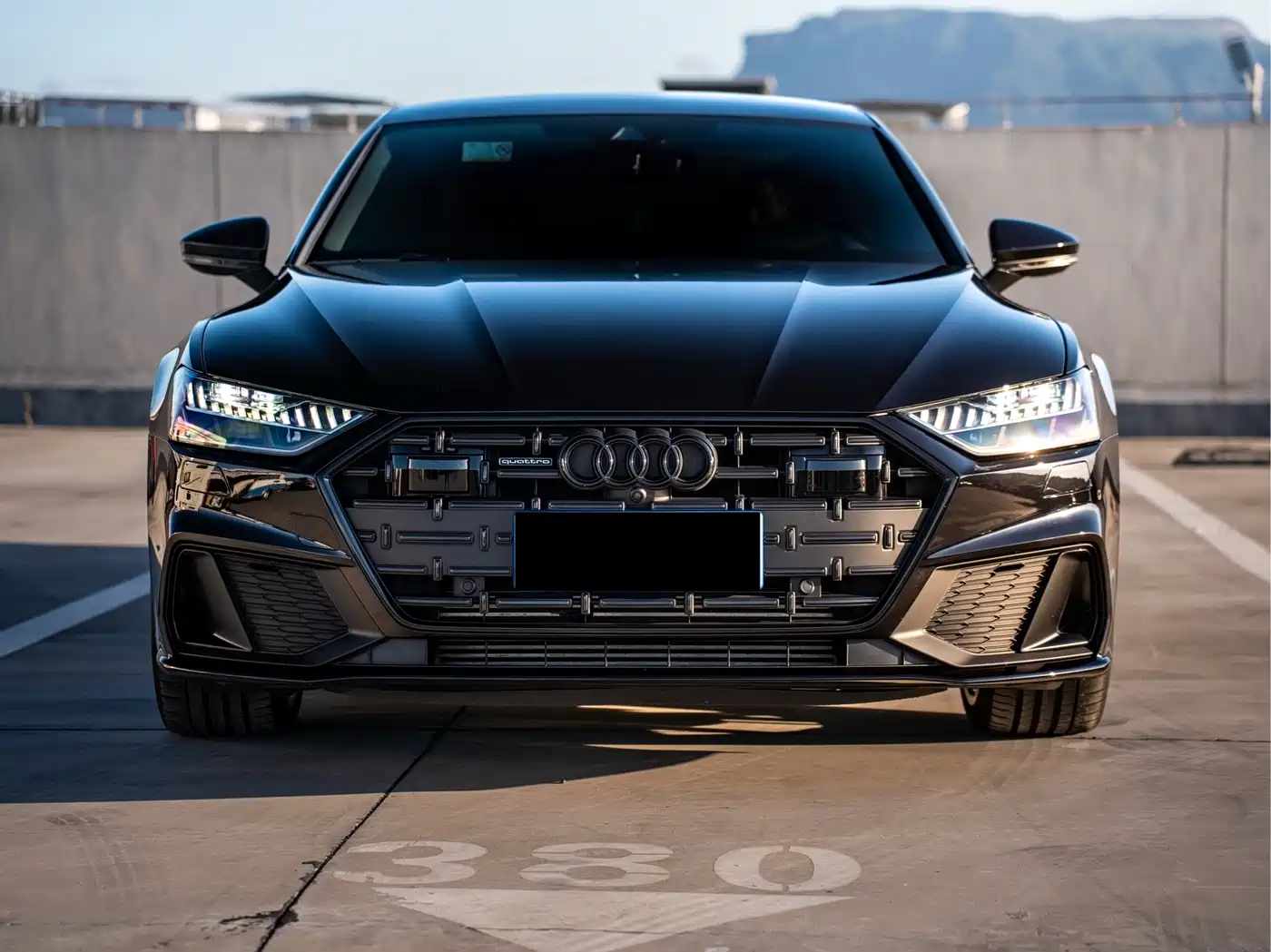 奥迪A7L 2024款 55 TFSI quattro S-line 黑武士版 2024