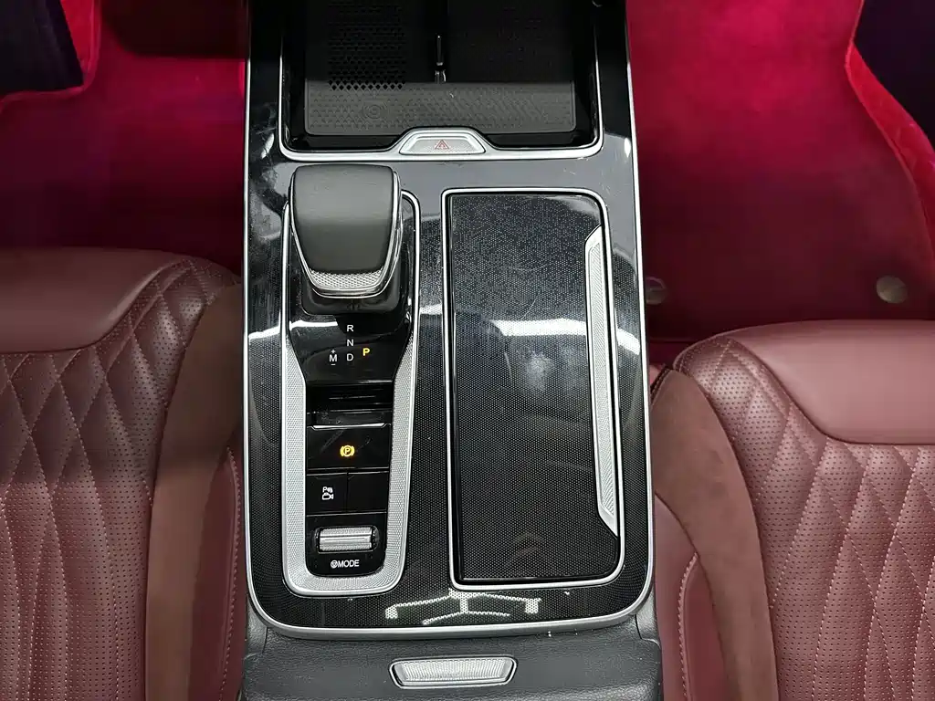 Hongqi Hongqi HS5 — миниатюра 7