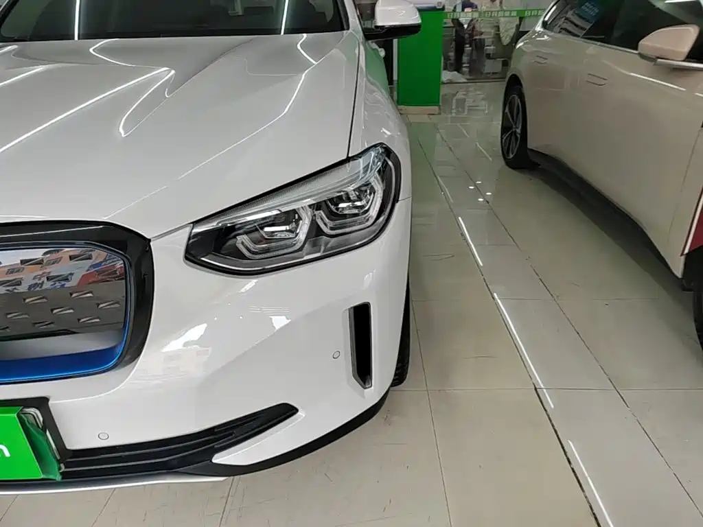 BMW iX3 — миниатюра 24