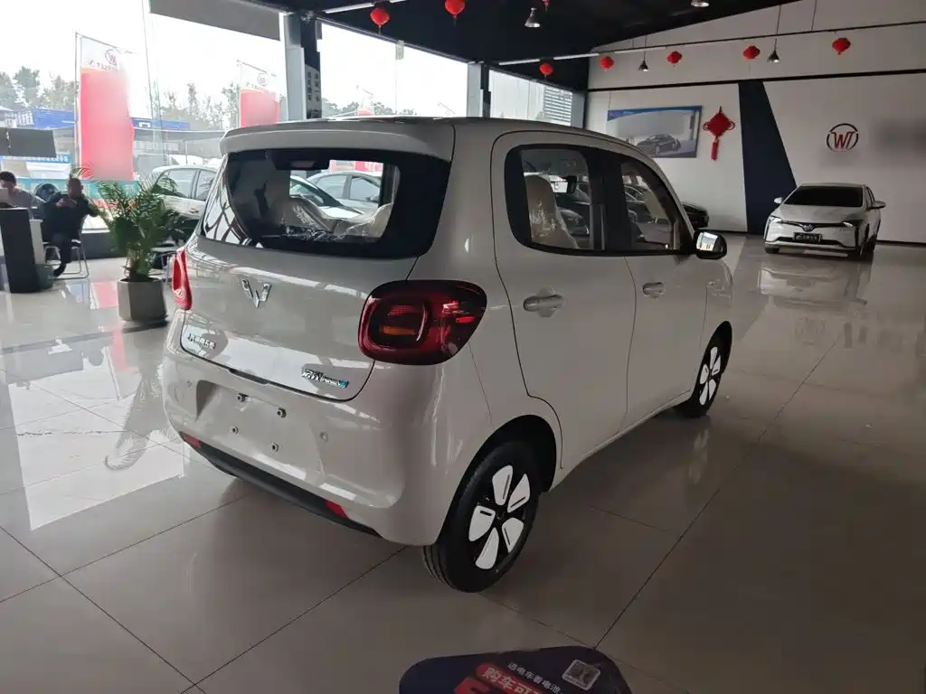 Wuling MINIEV — миниатюра 11
