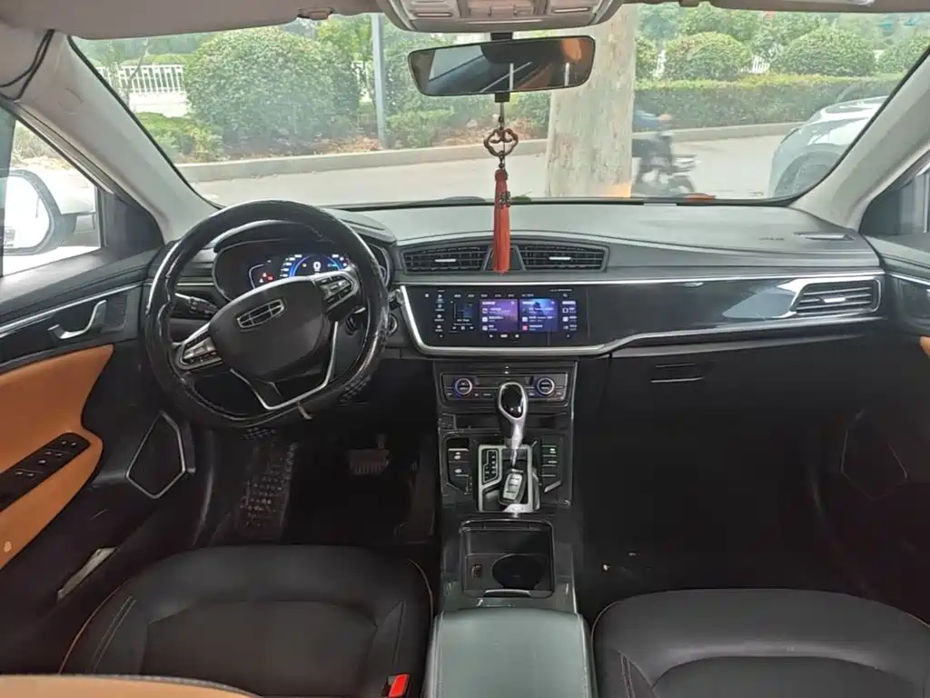 Geely Emgrand GL — миниатюра 10