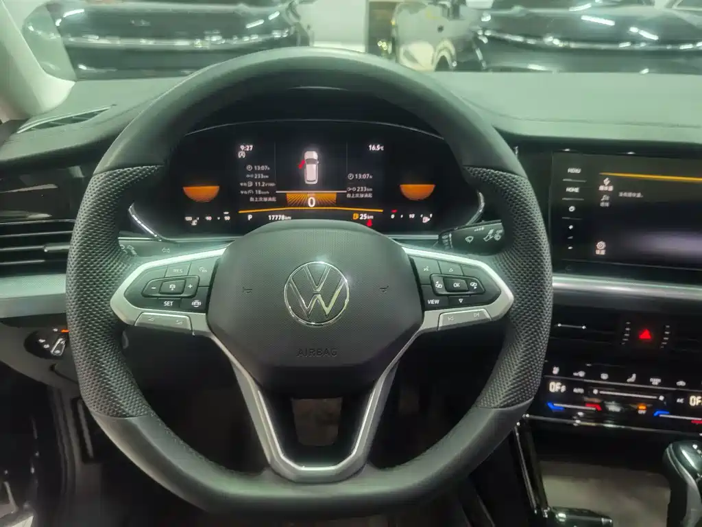 Volkswagen Passat — миниатюра 13