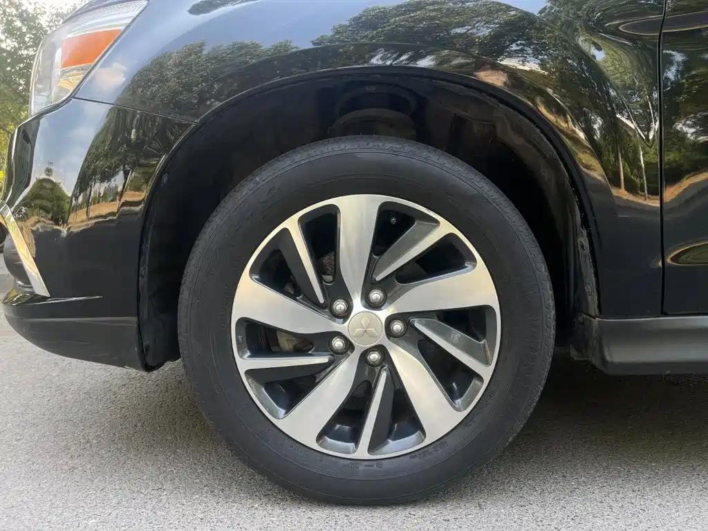 Mitsubishi ASX — миниатюра 10