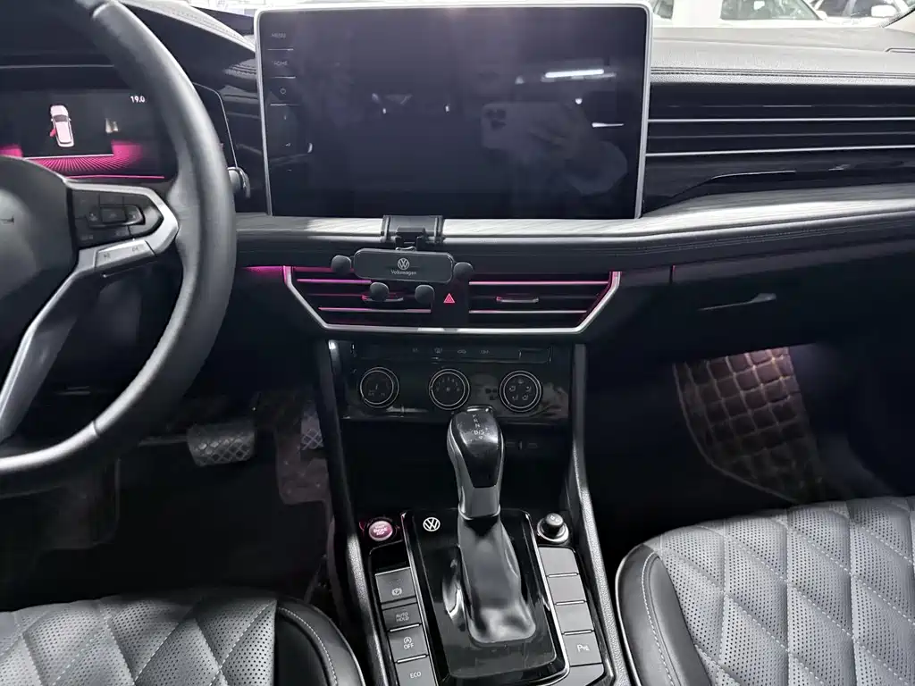 Volkswagen Sagitar — миниатюра 15