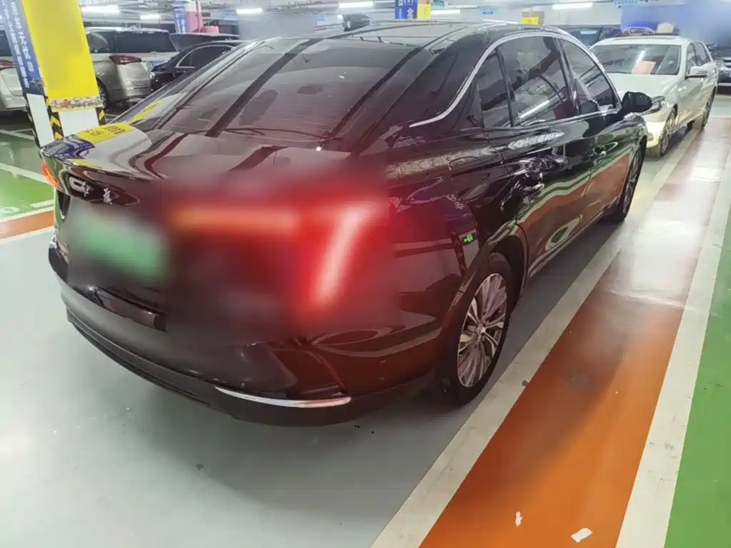 Hongqi Hongqi E-QM5 — миниатюра 7