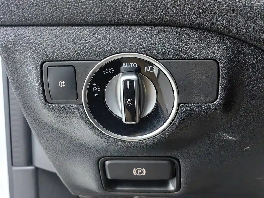 Mercedes-Benz GLA — миниатюра 21