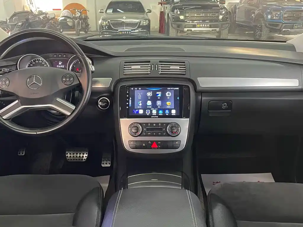 MERCEDES-BENZ R CLASS