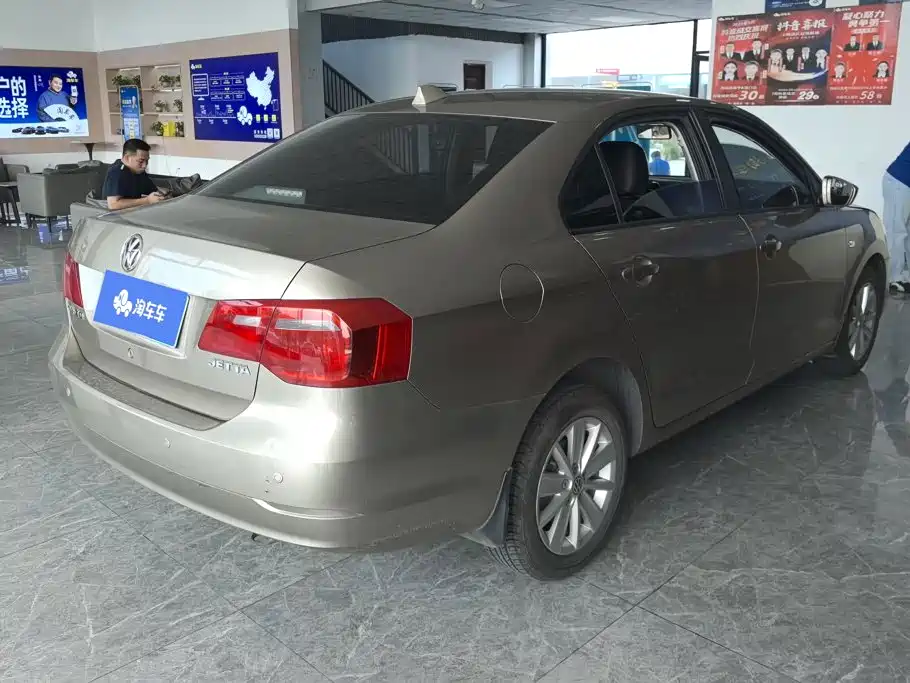 Volkswagen Jetta — миниатюра 3