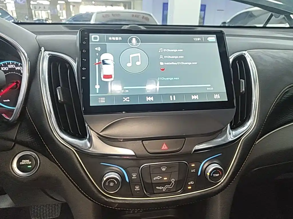 Chevrolet Equinox — миниатюра 13