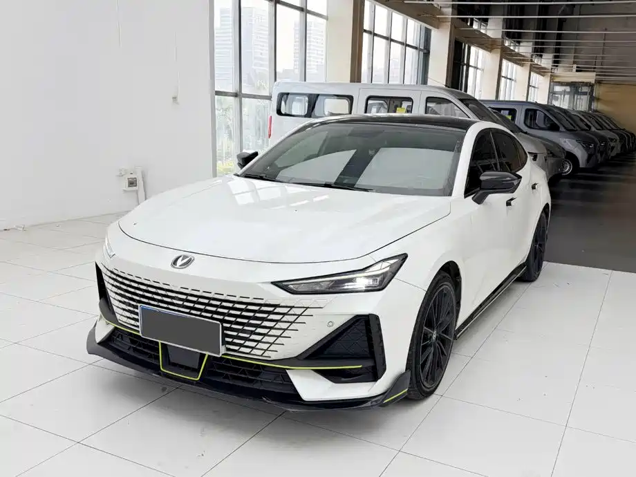 Changan UNI-V 2022 1.5T Sport