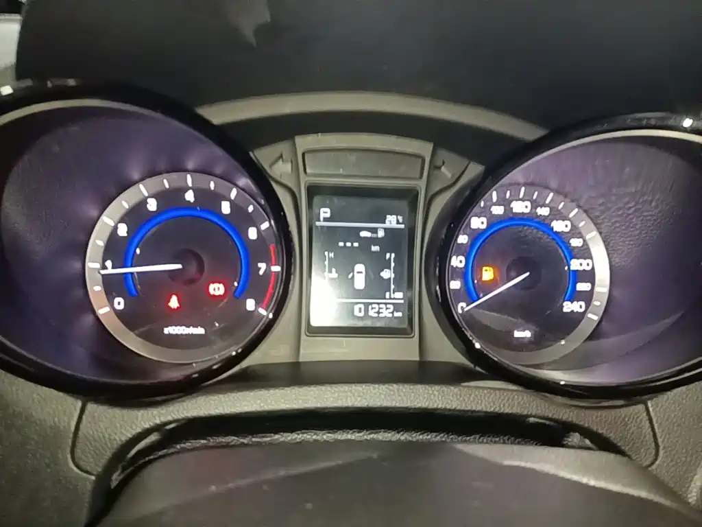 Changan CS15 — миниатюра 12