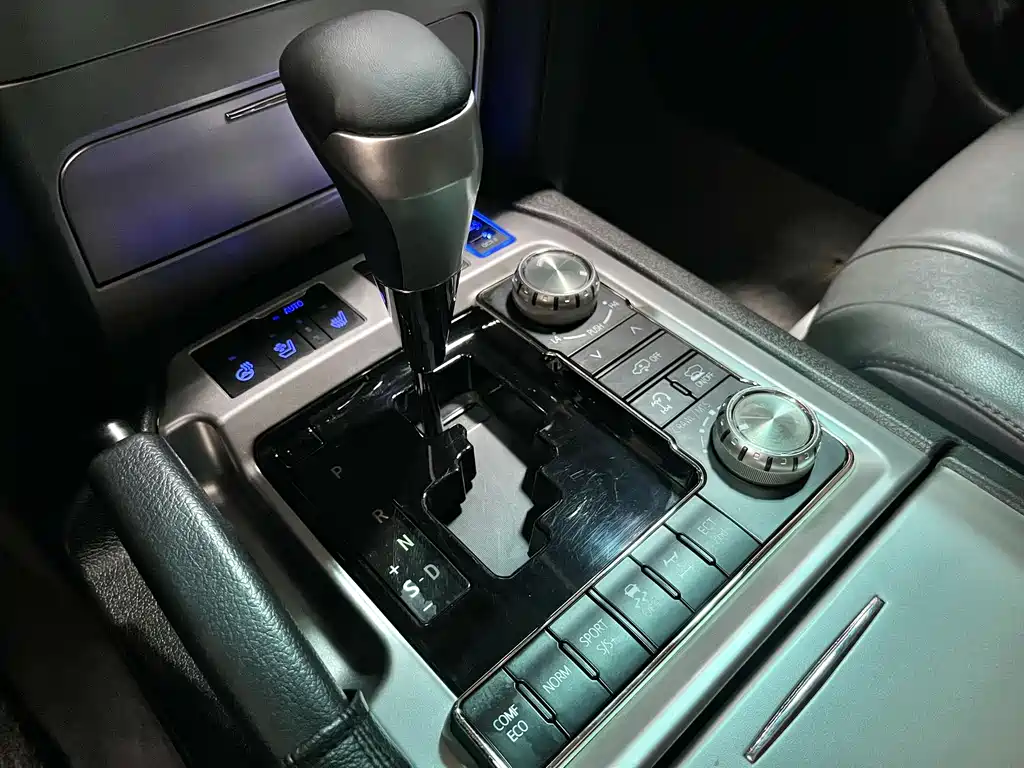 Toyota Land Cruiser 2009 5.7L