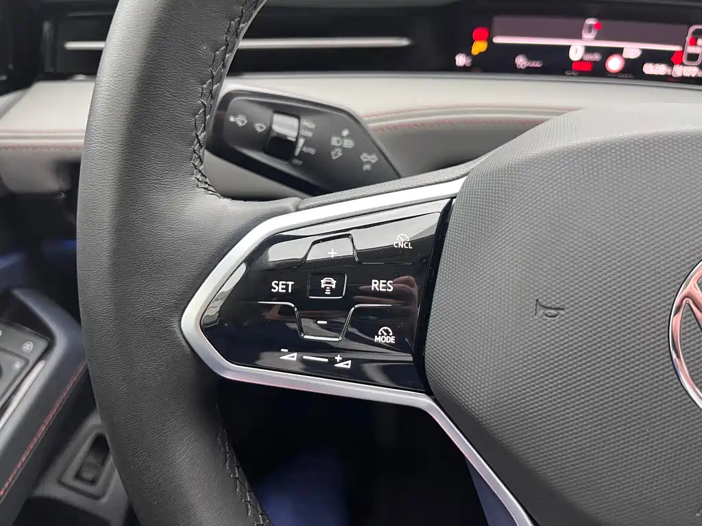 VOLKSWAGEN ID.7 VIZZION