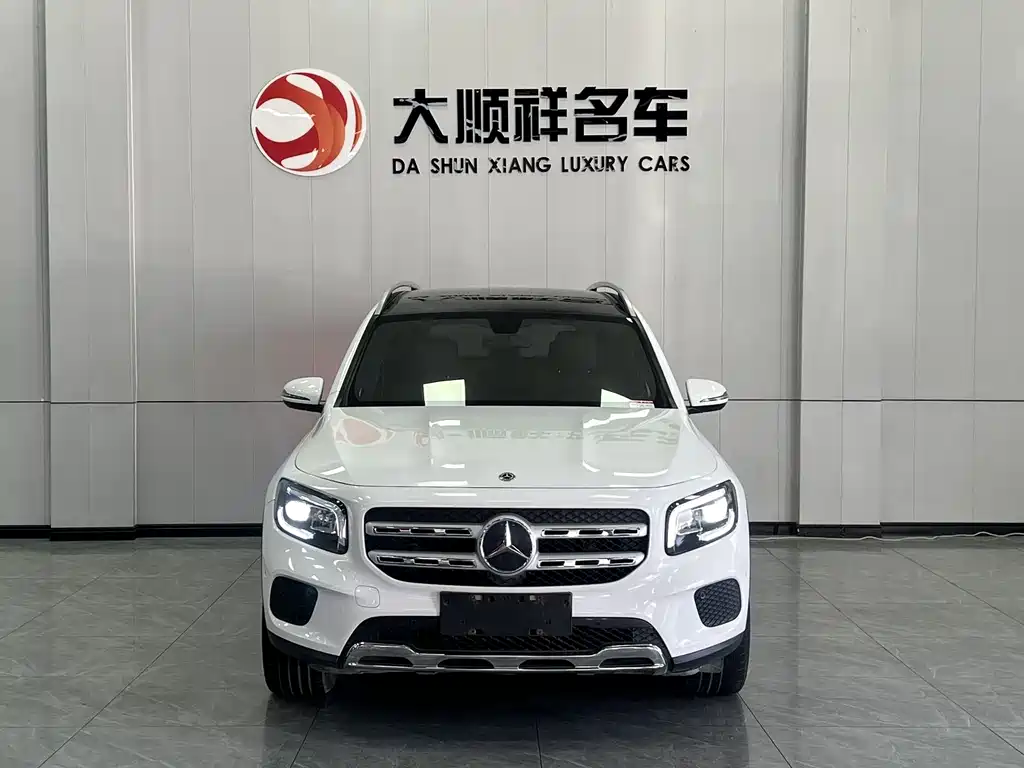 MERCEDES-BENZ GLB