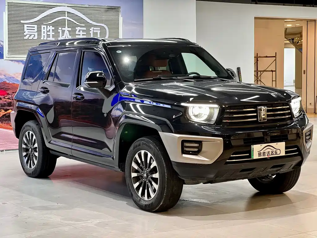 TANK TANK 700 NEW ENERGY