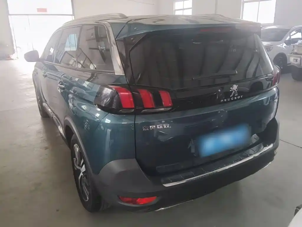 Peugeot 5008 — миниатюра 5