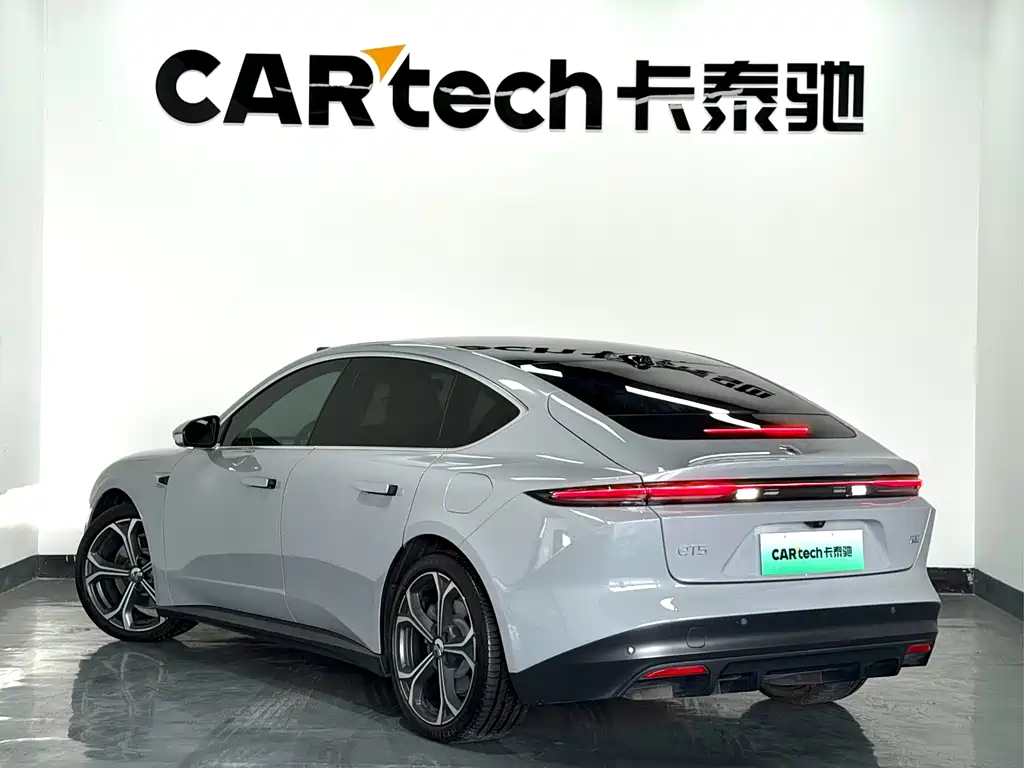 NIO NIO ET5
