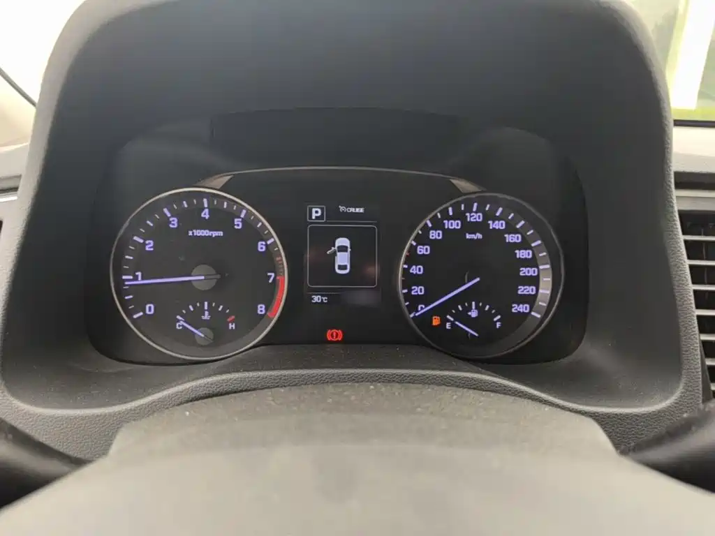 Hyundai Elantra — миниатюра 4