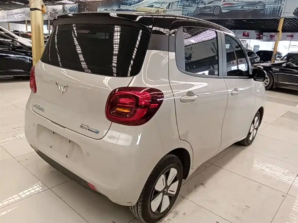 Wuling Mini EV MINIEV 2025 Premium +