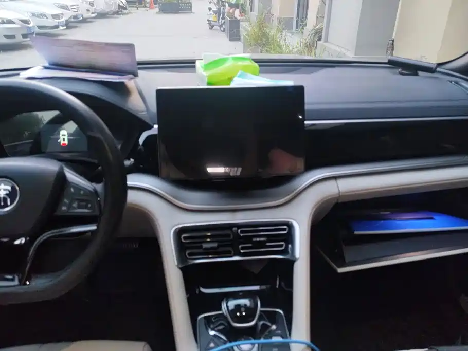 BYD PLUS New Energy — миниатюра 13