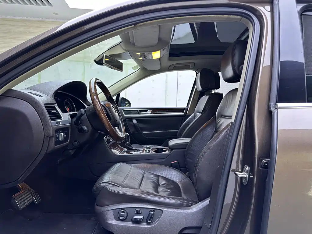 Volkswagen Touareg 2011 3.0TSI Hybrid