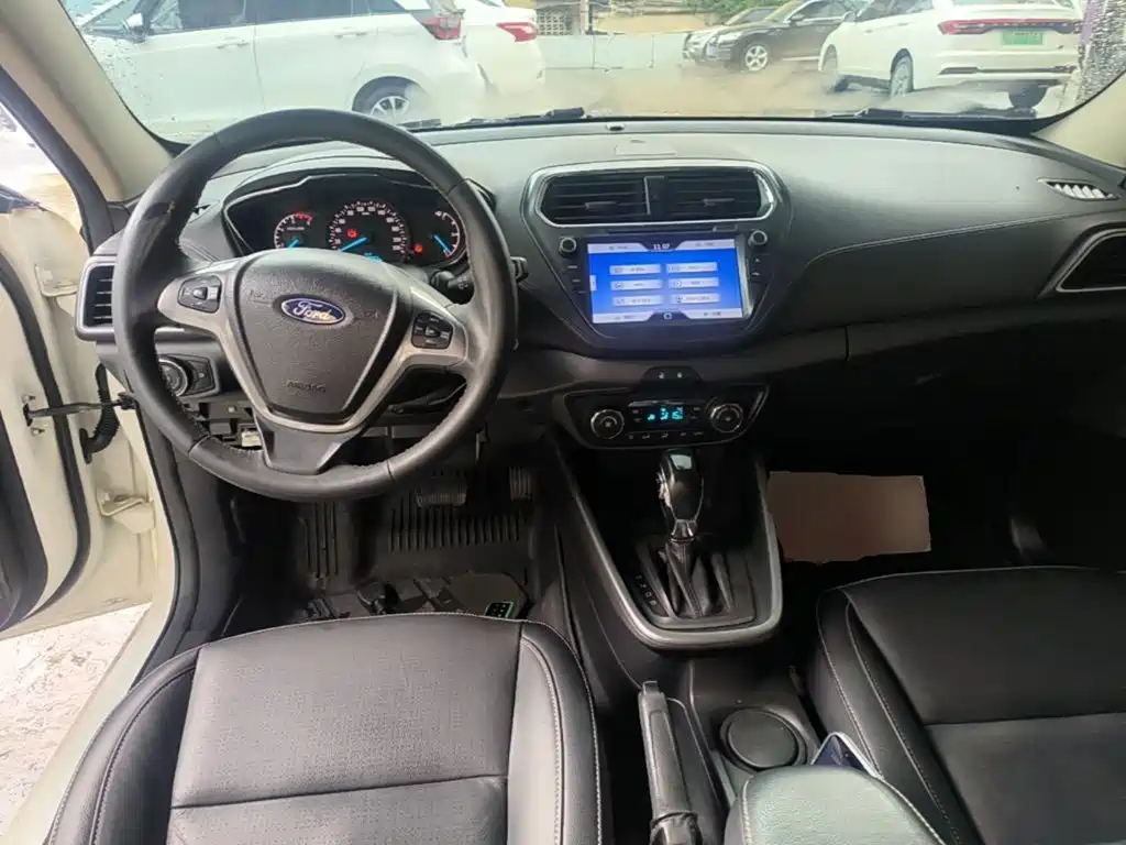 Ford Escort — миниатюра 10