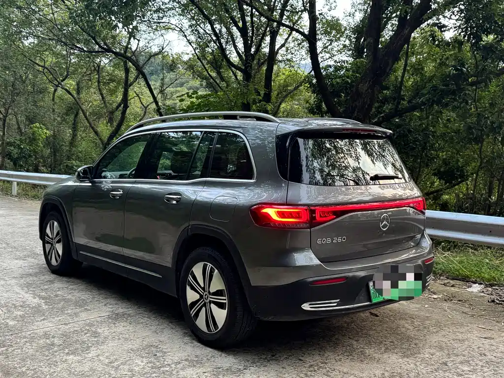 Mercedes-Benz EQB — миниатюра 4