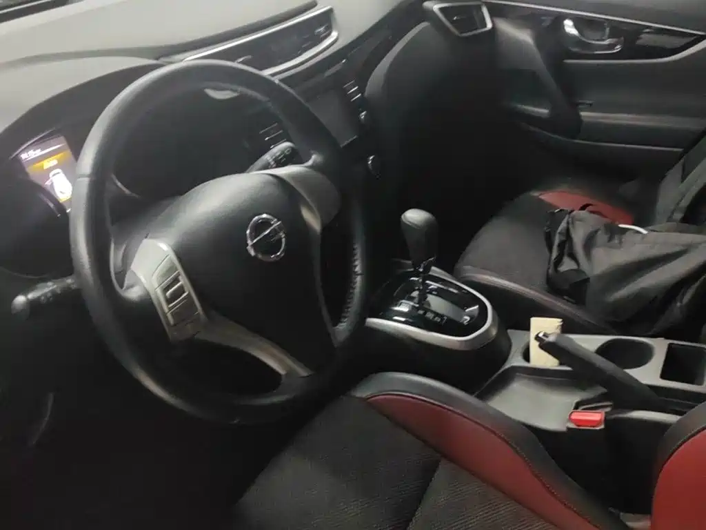 Nissan Qashqai — миниатюра 13