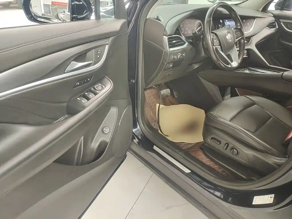Buick Enclave — миниатюра 16