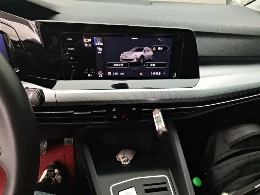 Volkswagen Golf — миниатюра 13