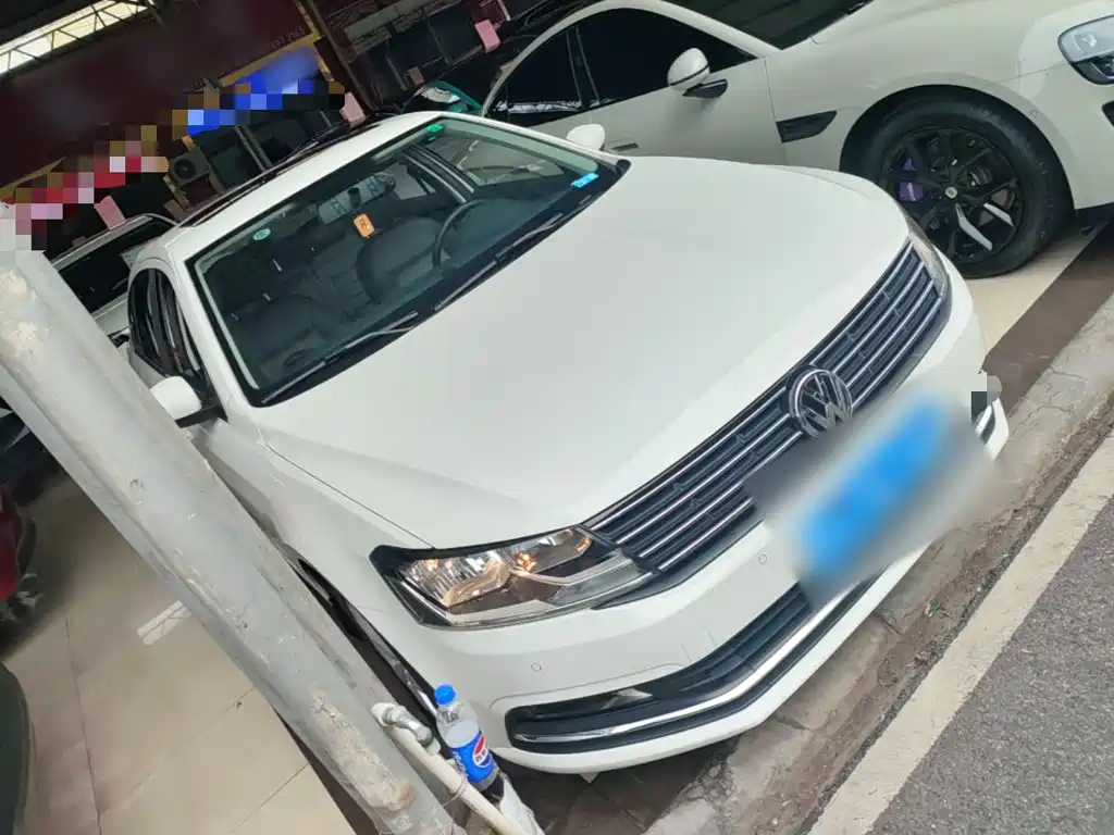 Volkswagen Lavida — миниатюра 4