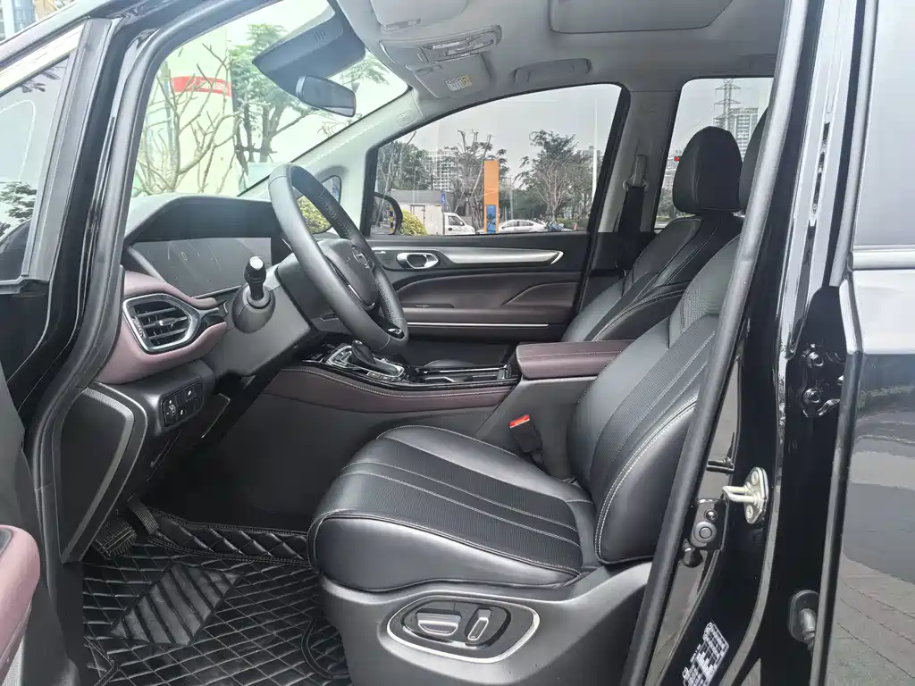 GAC Motor Trumpchi M6 — миниатюра 7